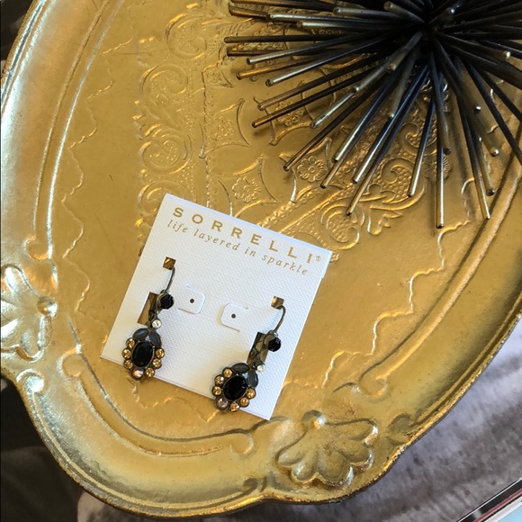 Sorrelli Jewelry - 💰 SALE Sorrelli Evening Moon Floral Earrings